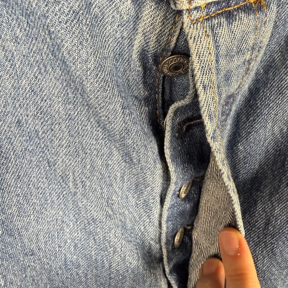 NEW Levi's Men's 501 Jeans Button Fly Medium Wash 38x36 Classic Straight Leg NWT